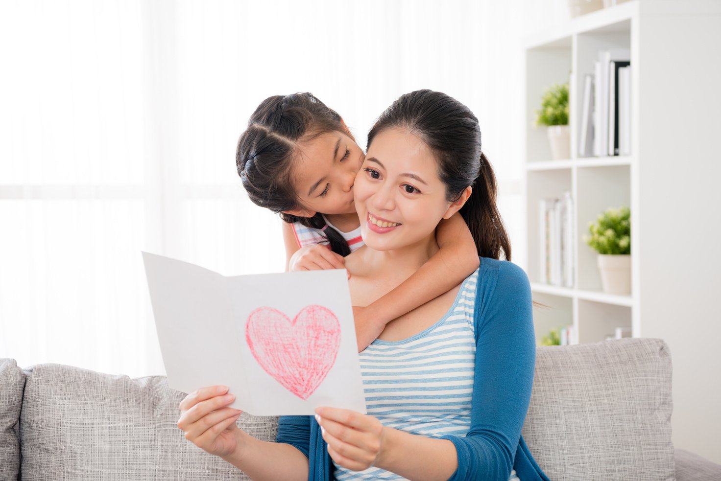 Mom Reading Card